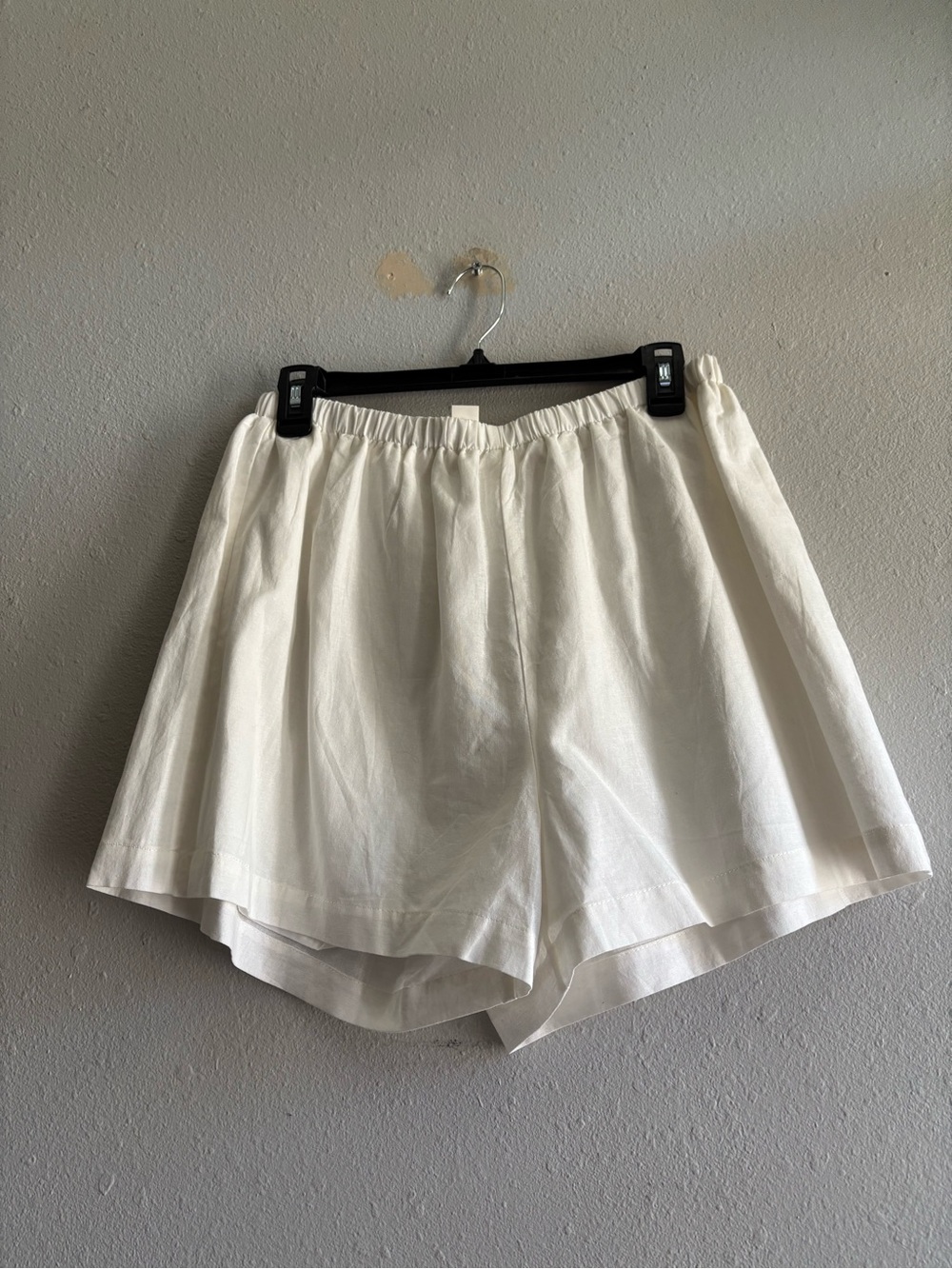 Commense Women's white Elastic-Waist Shorts